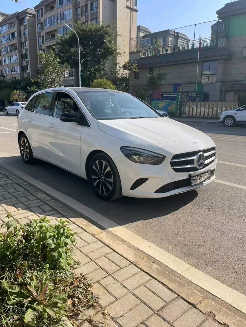 黔西南21年奔馳B5