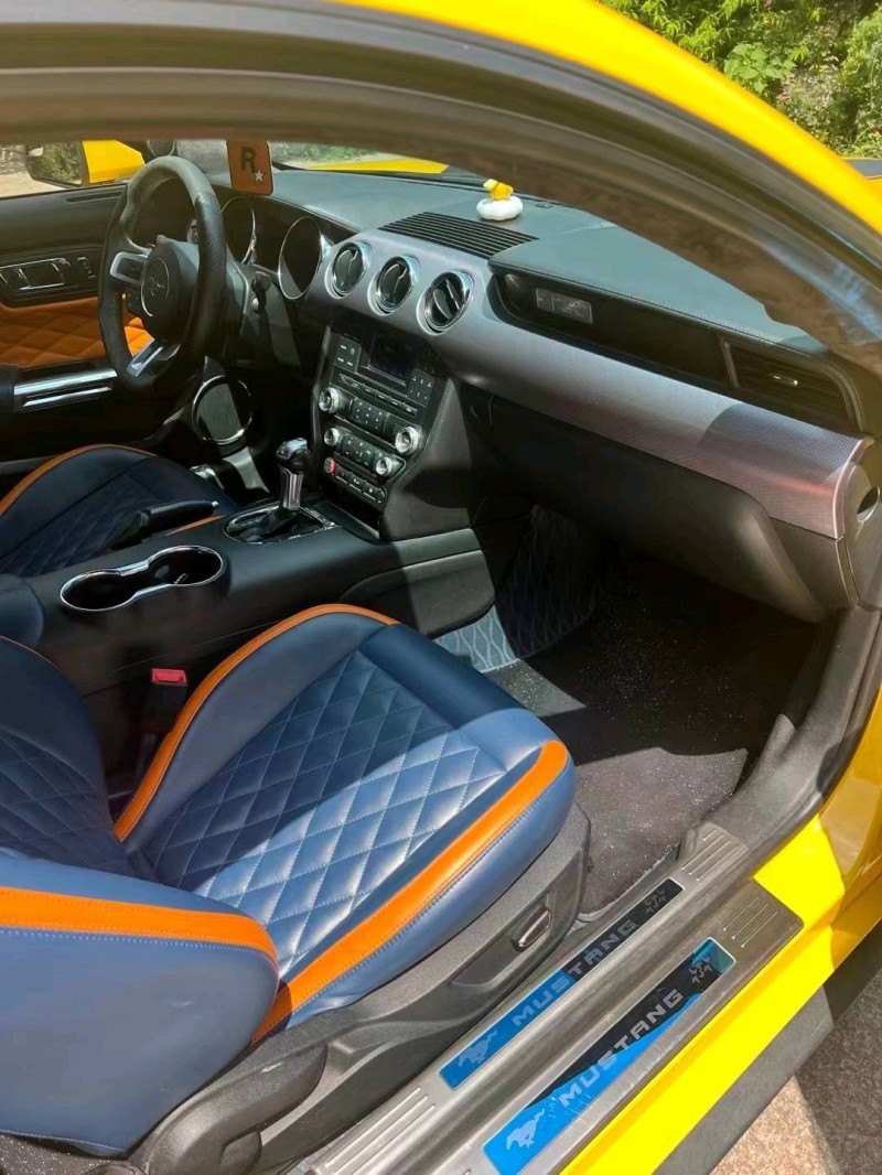 邢台16年福特野马8