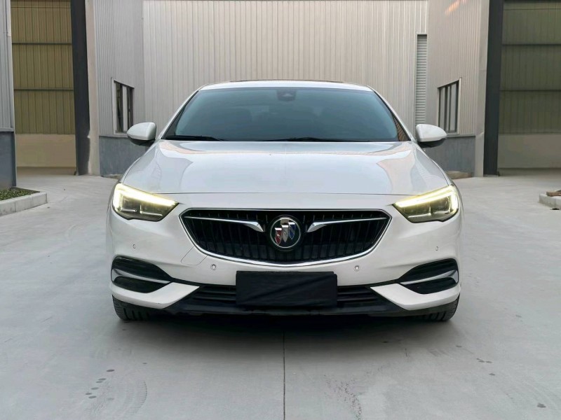 徐州17年别克君威1