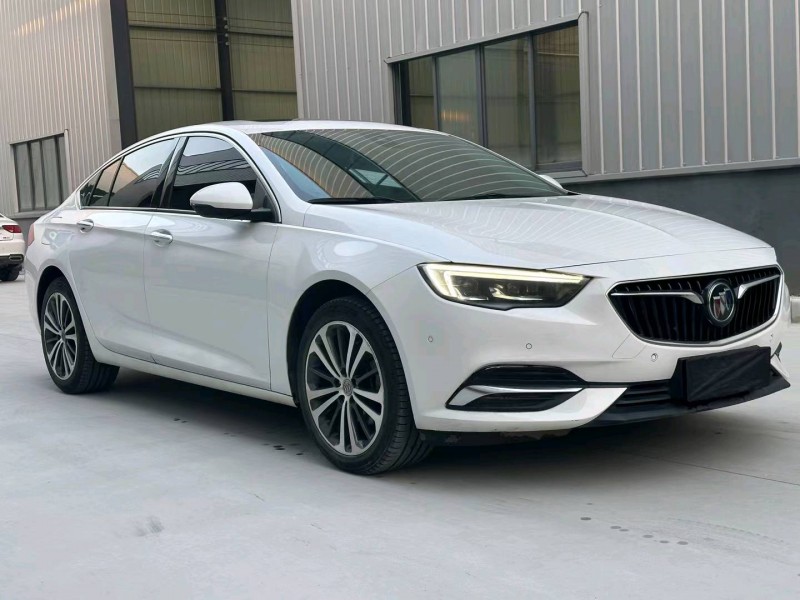 徐州17年别克君威2