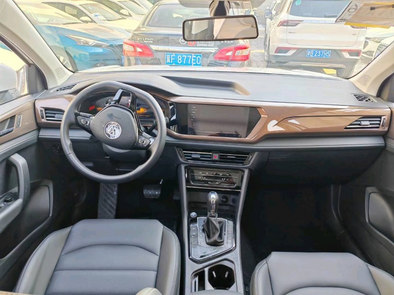 保定22年大众途岳8