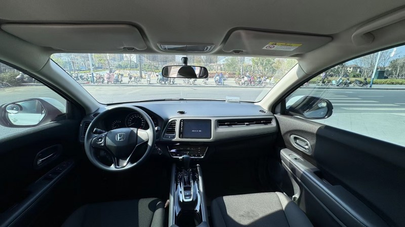东莞22年本田缤智6