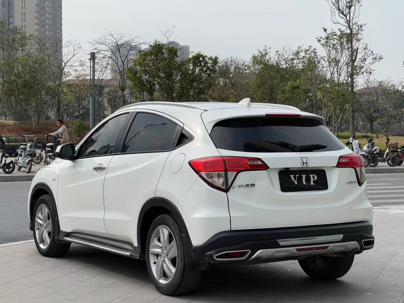 东莞20年本田缤智7