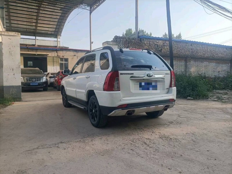 保定15年起亚狮跑8