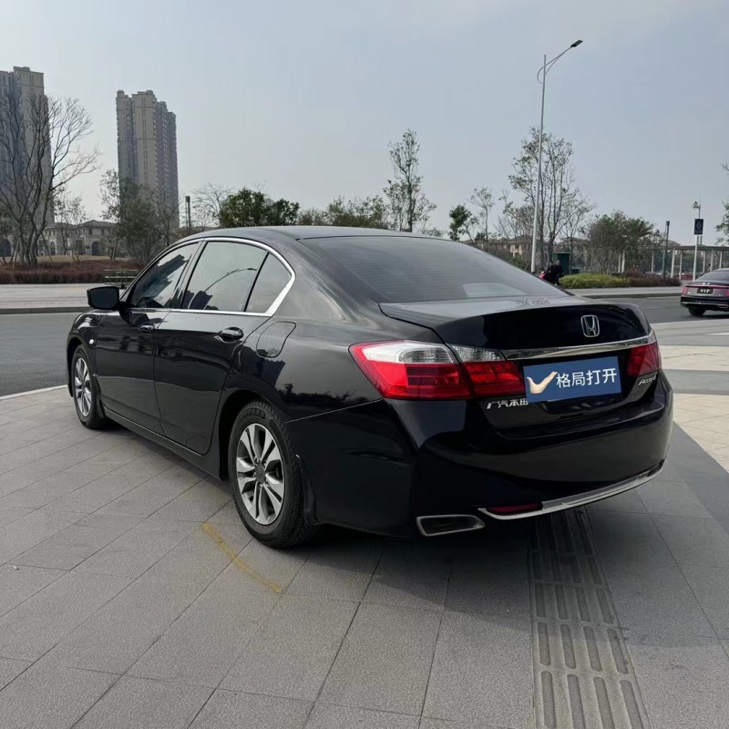 东莞15年本田雅阁7