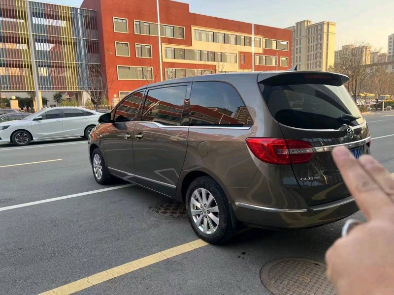 东营18年别克GL84