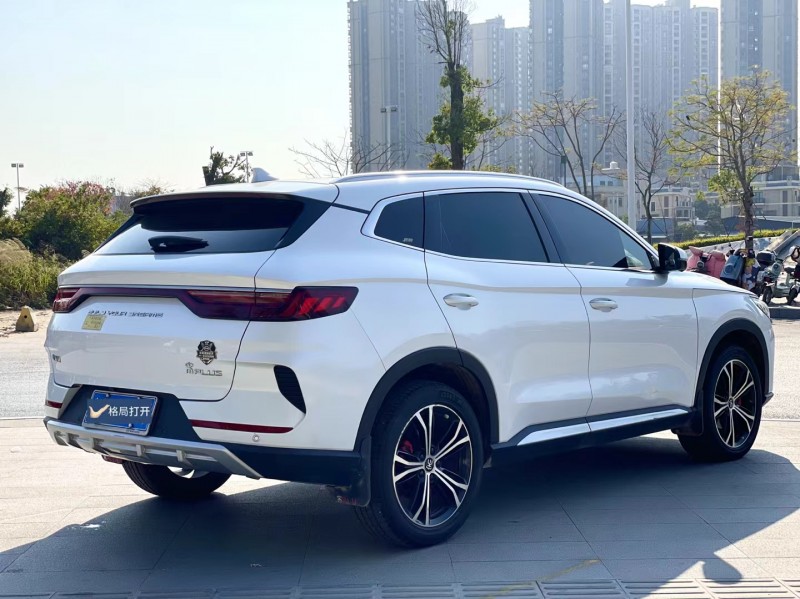 东莞21年比亚迪宋8