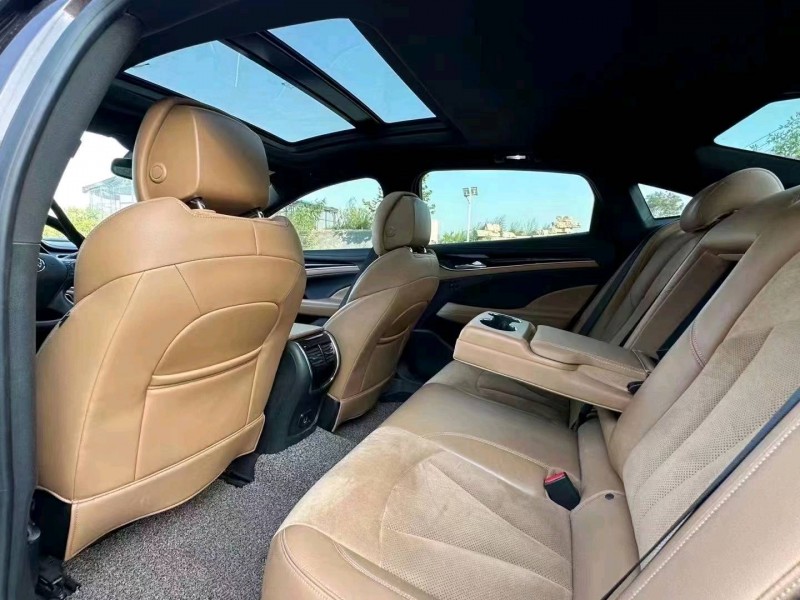 青岛17年别克君越6