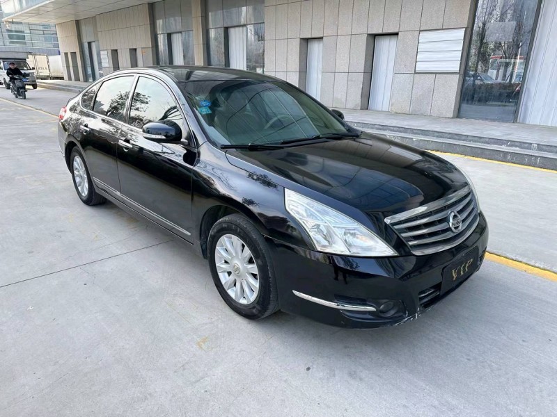 济宁10年日产天籁3