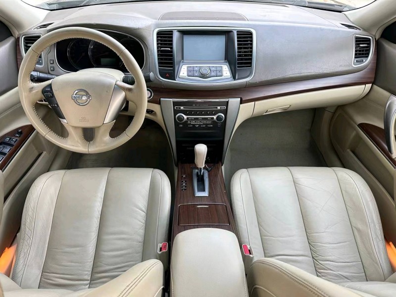 济宁10年日产天籁5