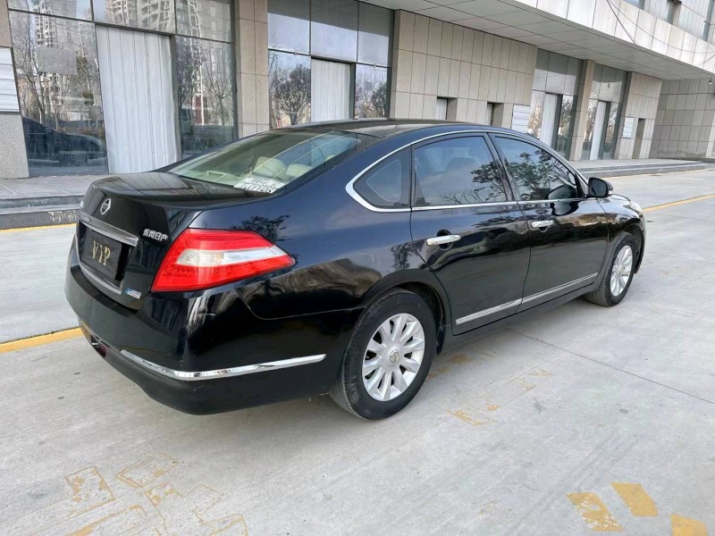 济宁10年日产天籁8