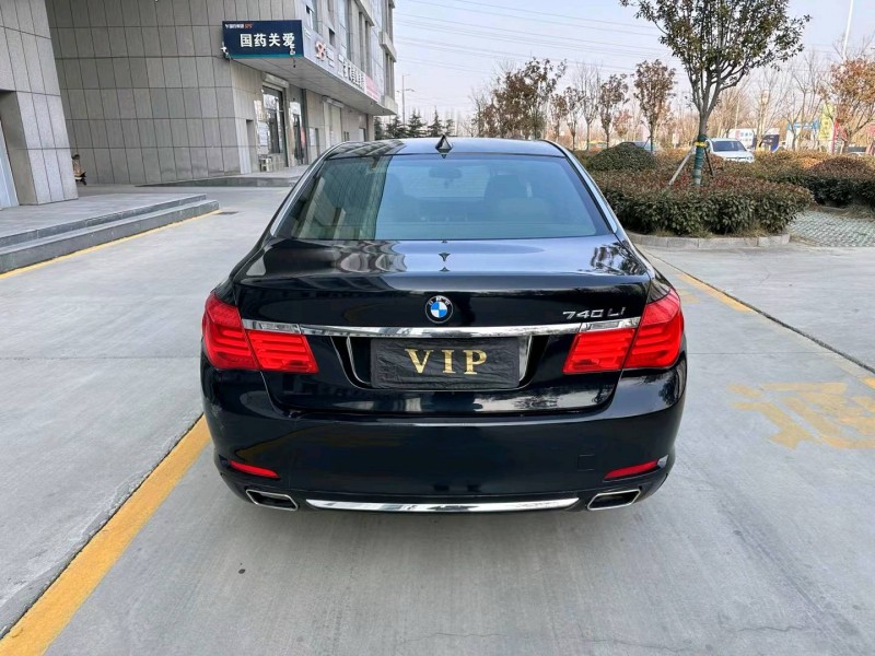 济宁09年宝马7系9