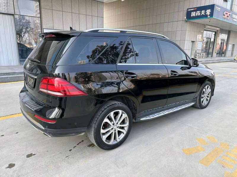 济宁16年奔驰GLE8