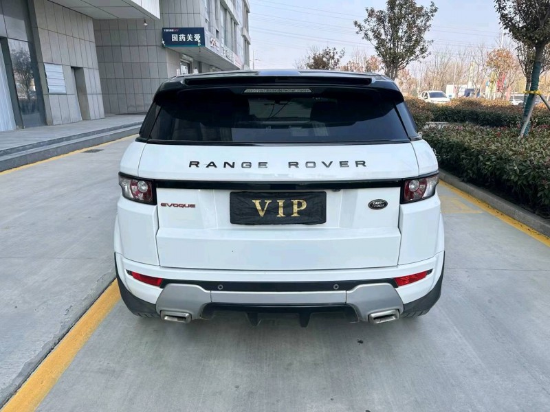 济宁13年路虎极光9