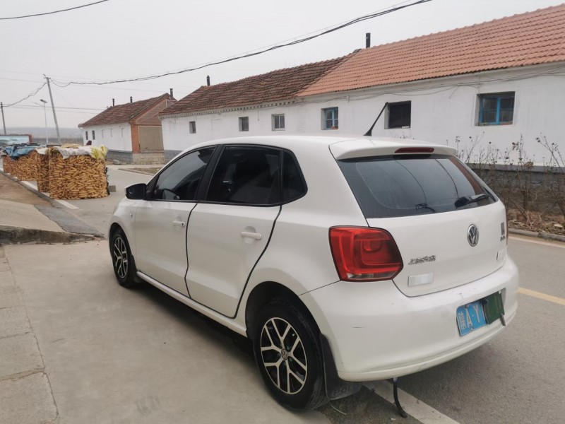 济宁12年大众polo5
