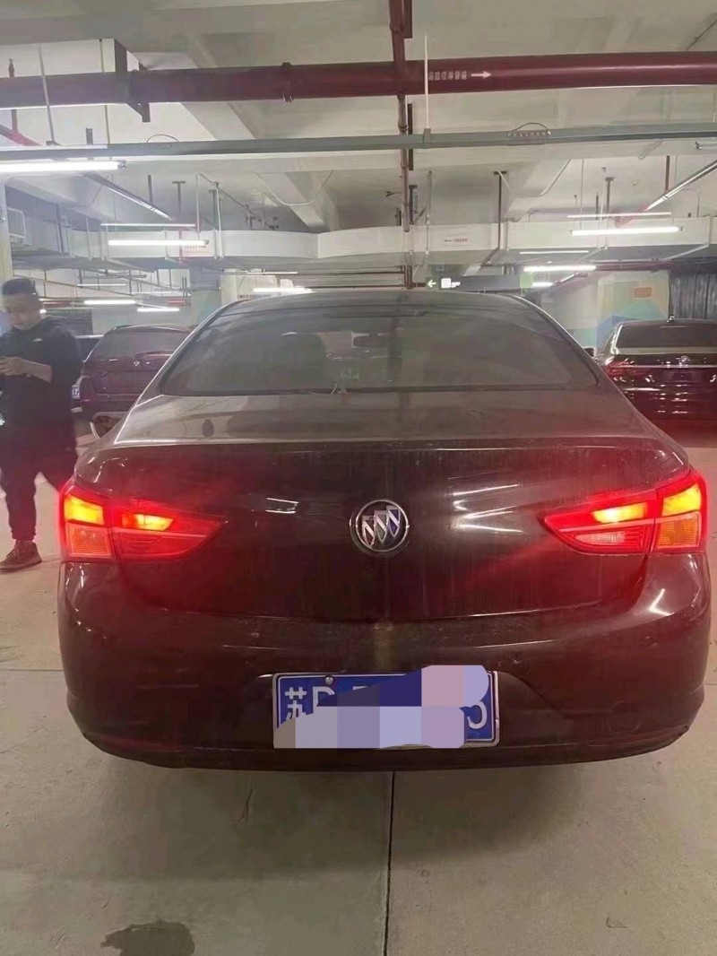 重庆17年别克威朗2