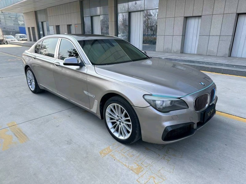 济宁11年宝马7系3