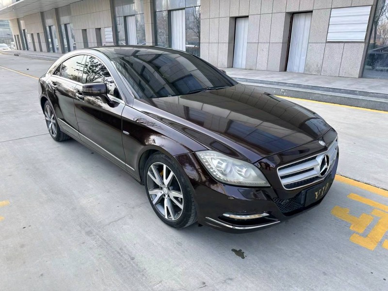 济宁13年奔驰CLS3