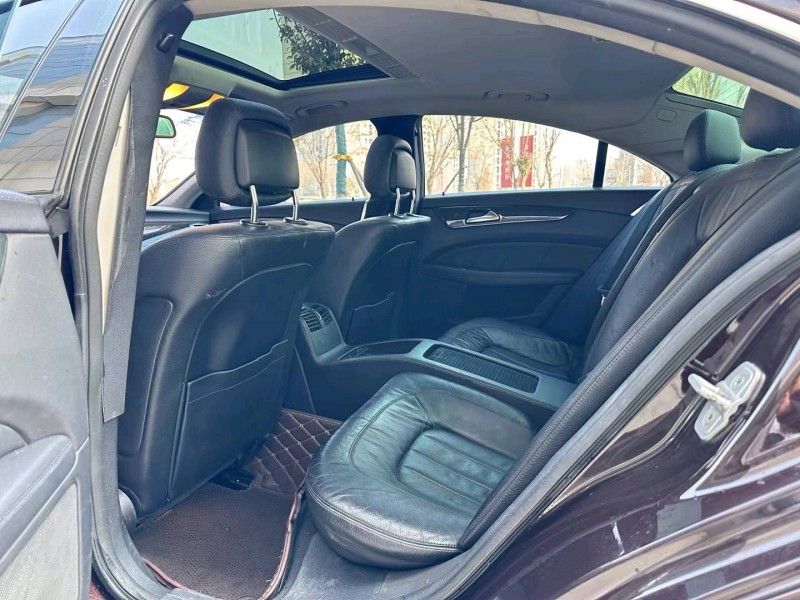 济宁13年奔驰CLS5