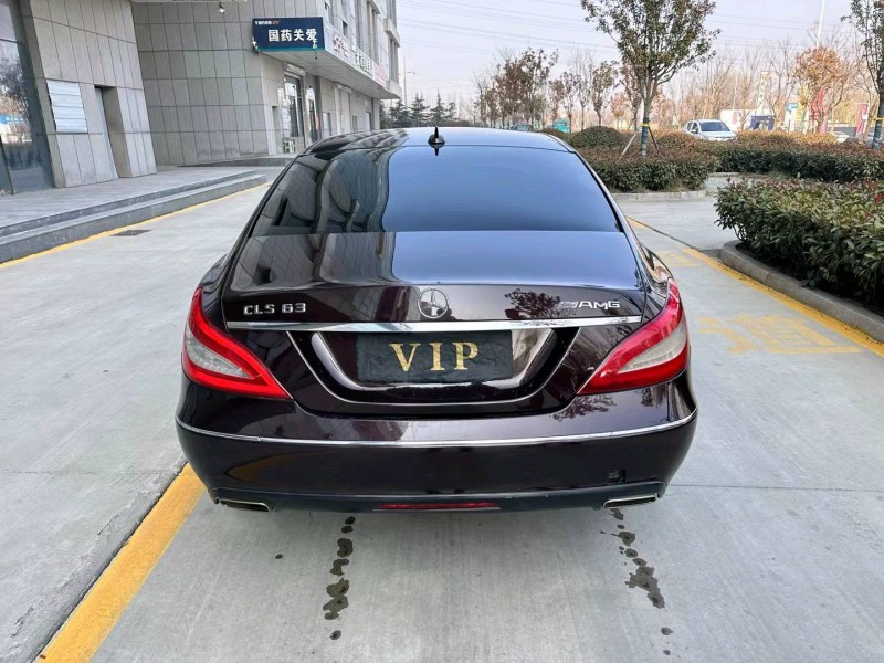 济宁13年奔驰CLS9