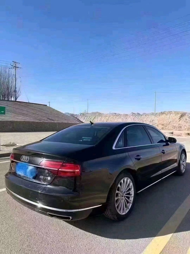 枣庄17年奥迪A8L3