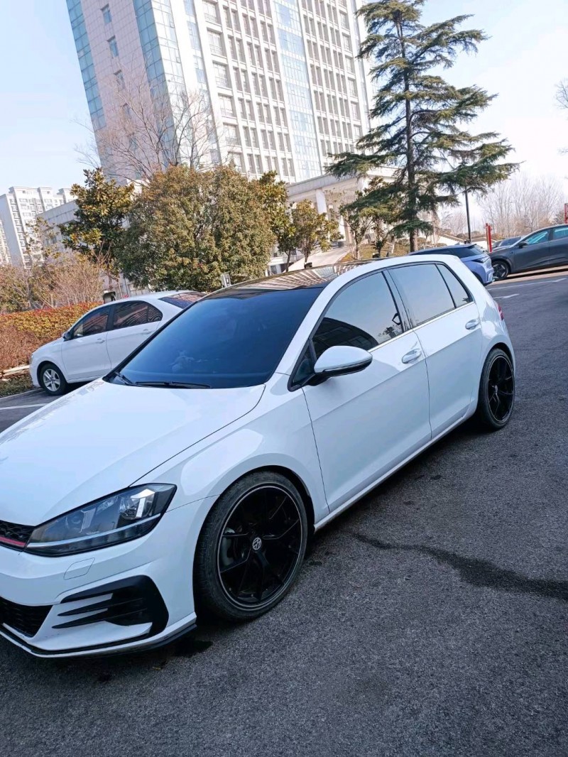 济宁20年大众高尔夫3