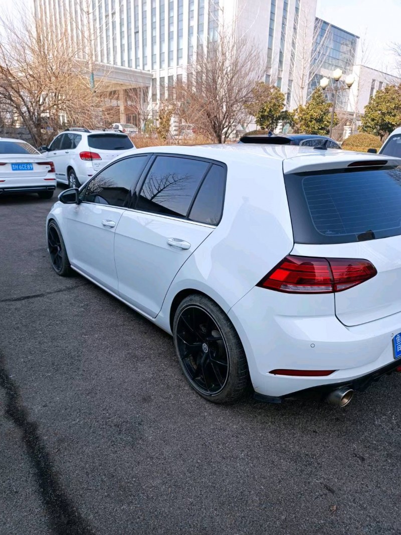 济宁20年大众高尔夫7