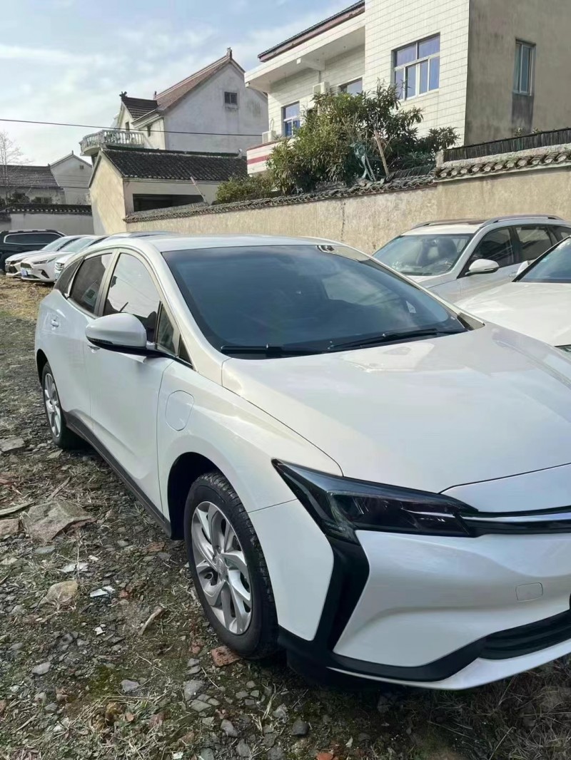 嘉兴23年别克微蓝2