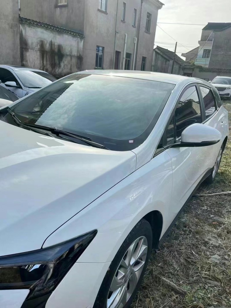 嘉兴23年别克微蓝3