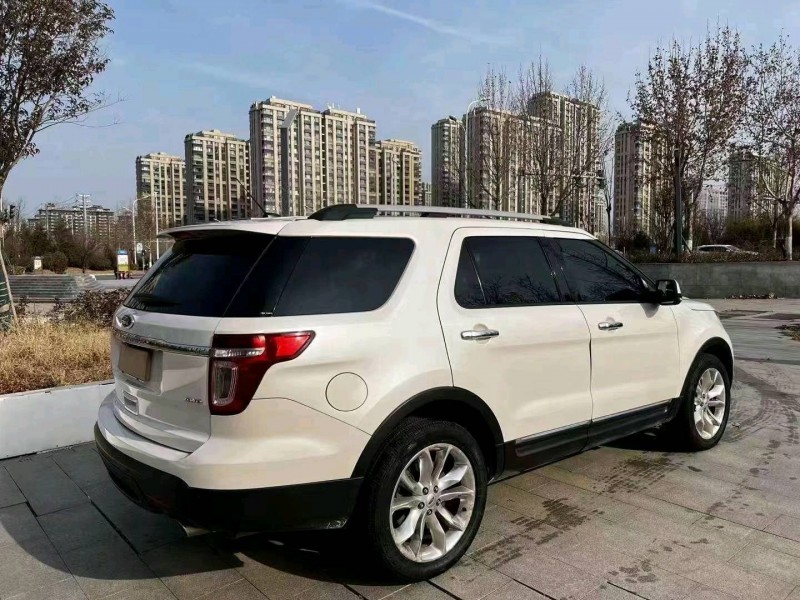 枣庄15年福特探险者2