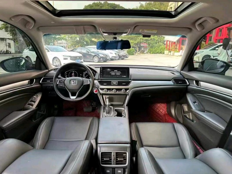 珠海22年本田雅阁3