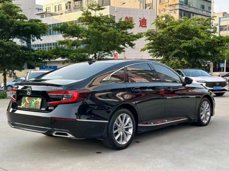 珠海22年本田雅阁5