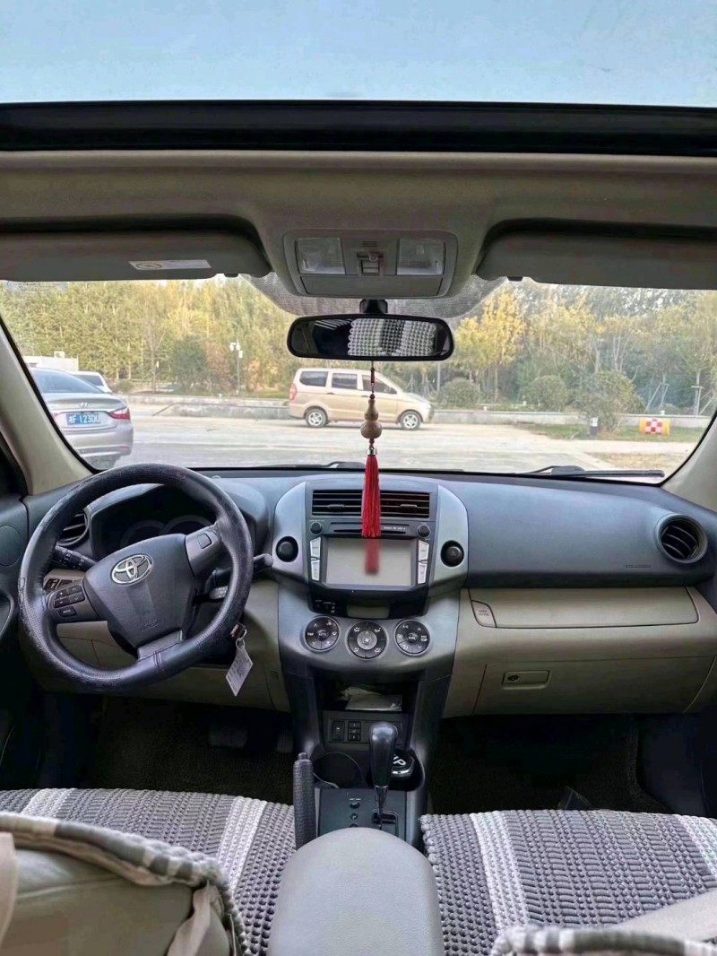 枣庄13年丰田RAV45