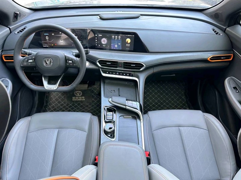 济宁23年长安汽车UNI-T4