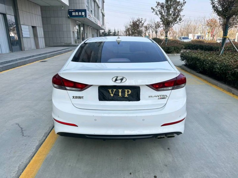 济宁19年现代领动9