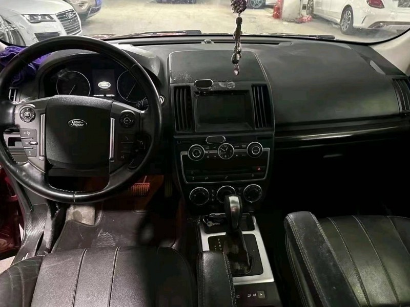 嘉兴14年路虎神行者8