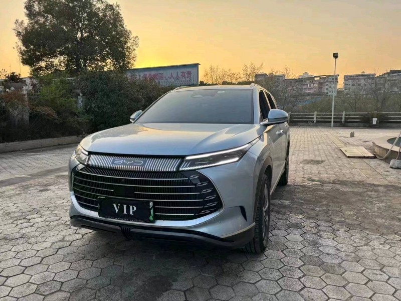 重庆23年比亚迪护卫舰3