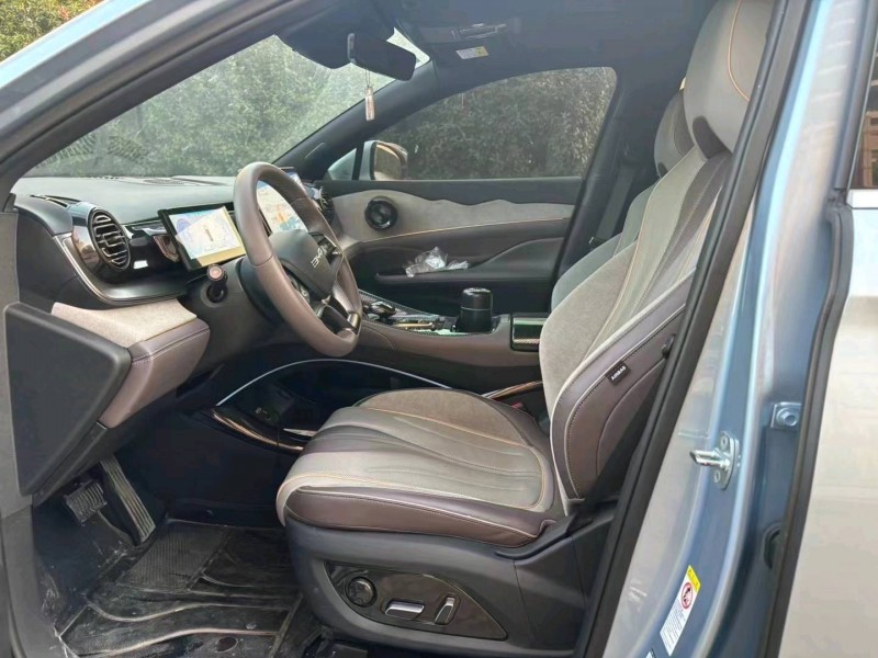 重庆23年比亚迪护卫舰7