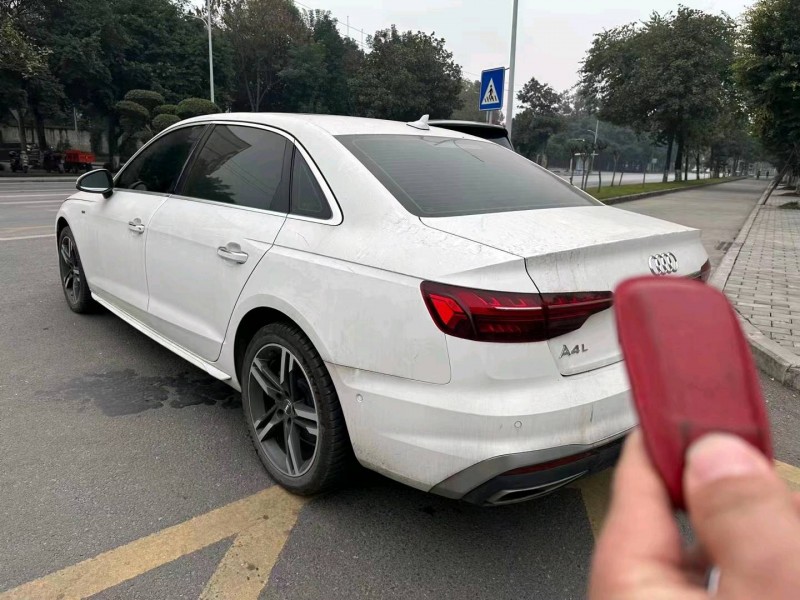 重庆21年奥迪A4L4