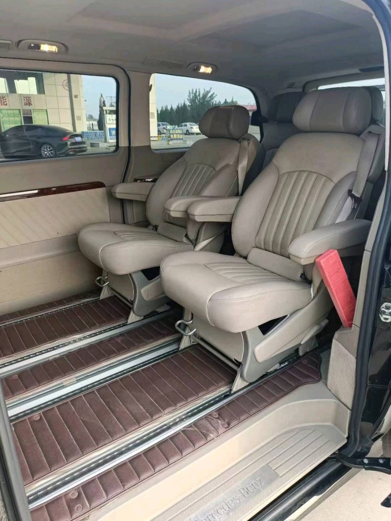 邯郸17年奔驰唯雅诺9