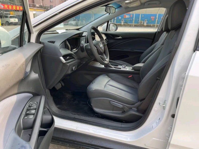 广州23年别克微蓝7