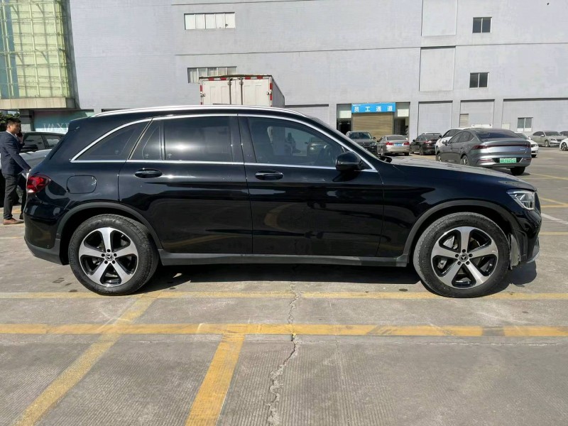 广州22年奔驰GLC4