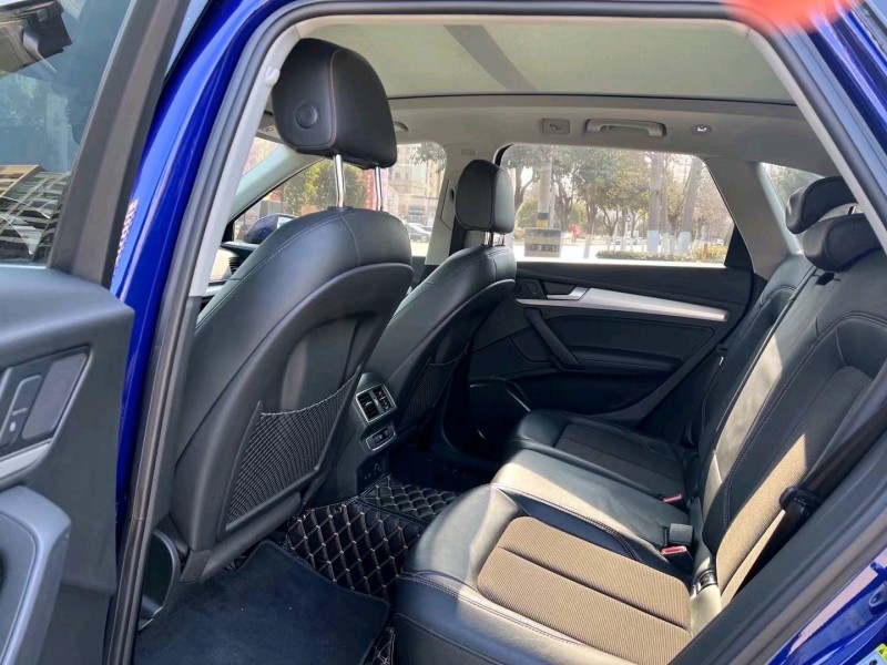 济宁20年奥迪Q56