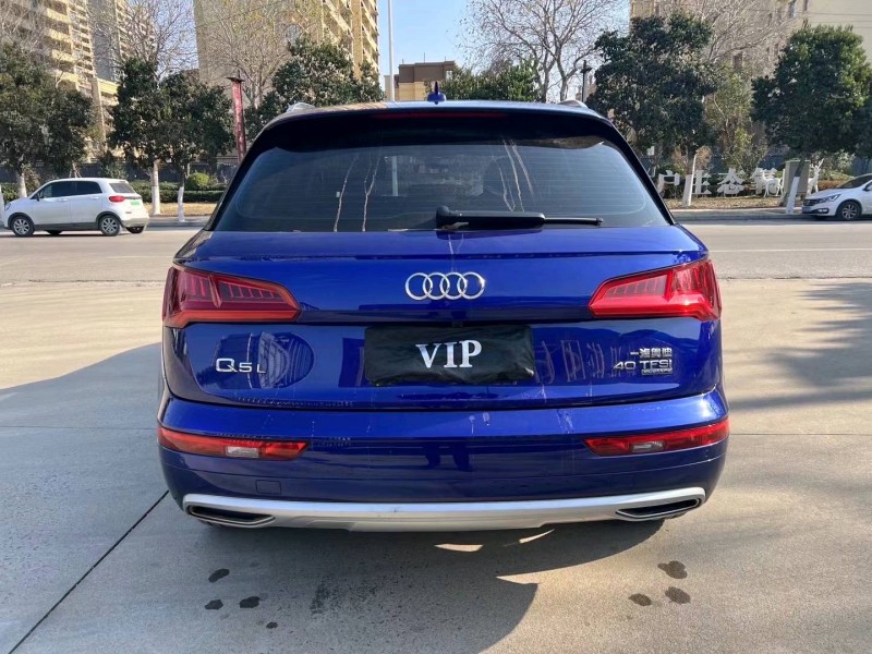 济宁20年奥迪Q59