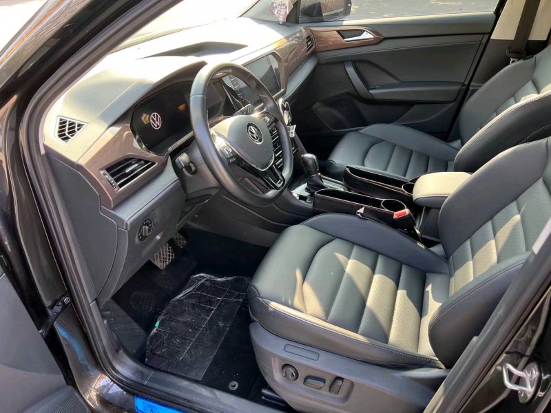 济宁22年大众途岳4