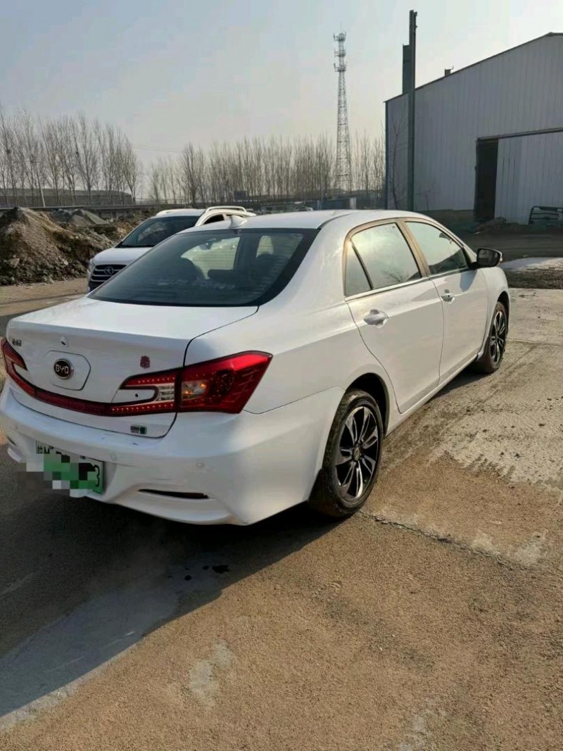 菏泽15年比亚迪秦2