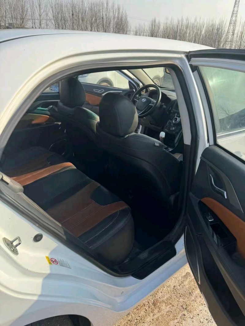 菏泽15年比亚迪秦8