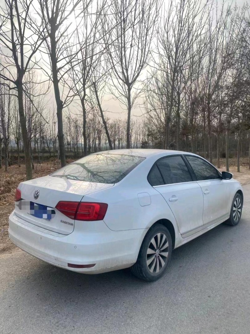 济南16年大众速腾7