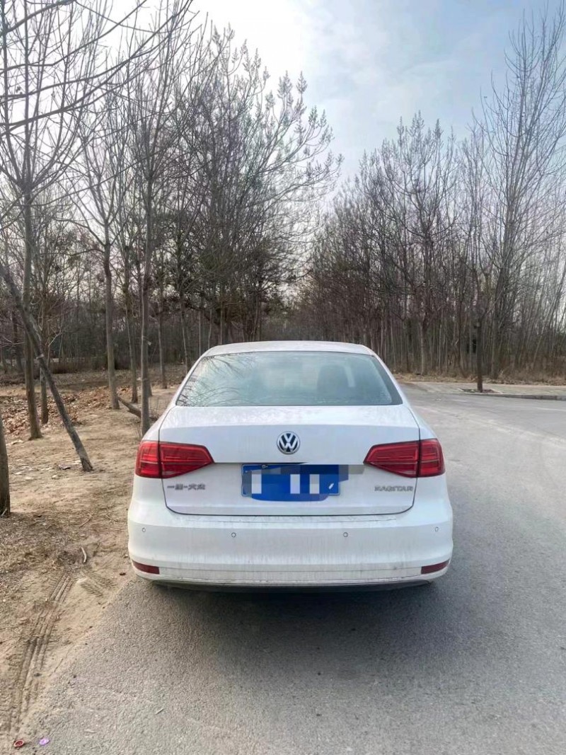 济南16年大众速腾9