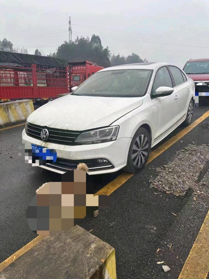 济南17年大众速腾2